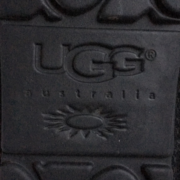 UGG Slip-on/Loafers Black Leather Brand NWT - Picture 6 of 6